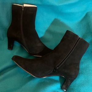 Bijou Suede Boots Size 10 NWT